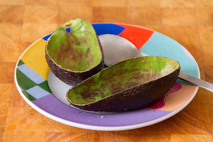 Aufgegessene Avocado